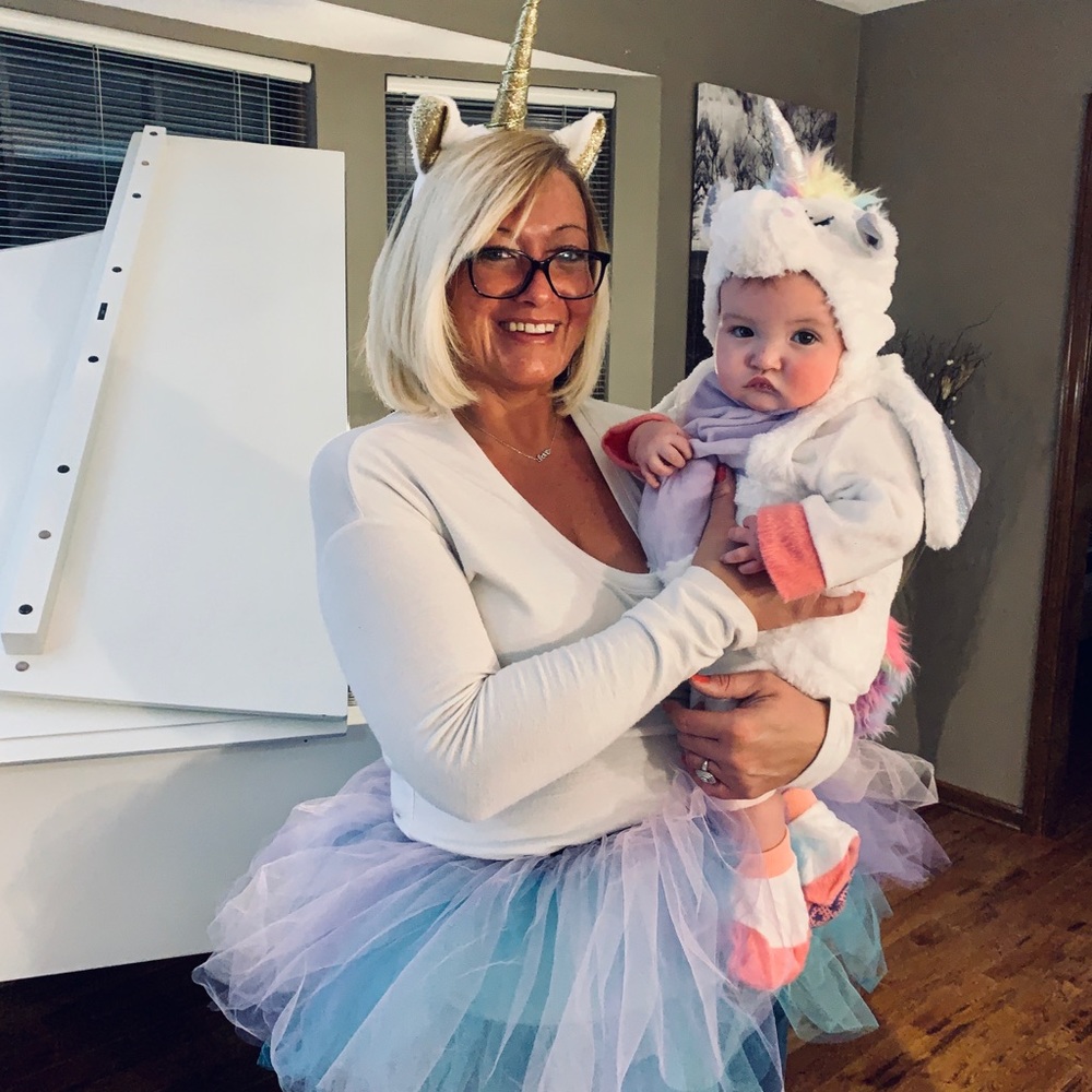 Meet your Posher, Nicole - Picture 6 of 8